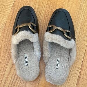 Black Faux Fur Lined Loafers